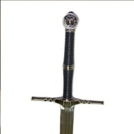 Horizontal Guard Wolf Pommel Sword