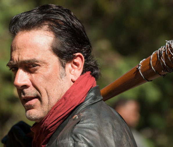 Use a mace as a zombie killing weapon